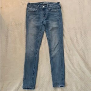 American Eagle women’s jeans